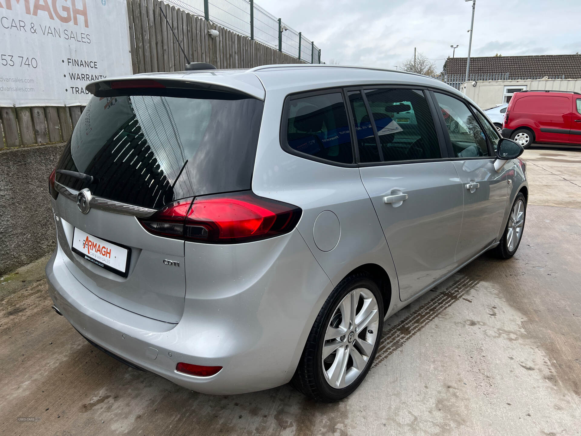 Mar 2017 Vauxhall Zafira 2.0 CDTi SRi 5dr