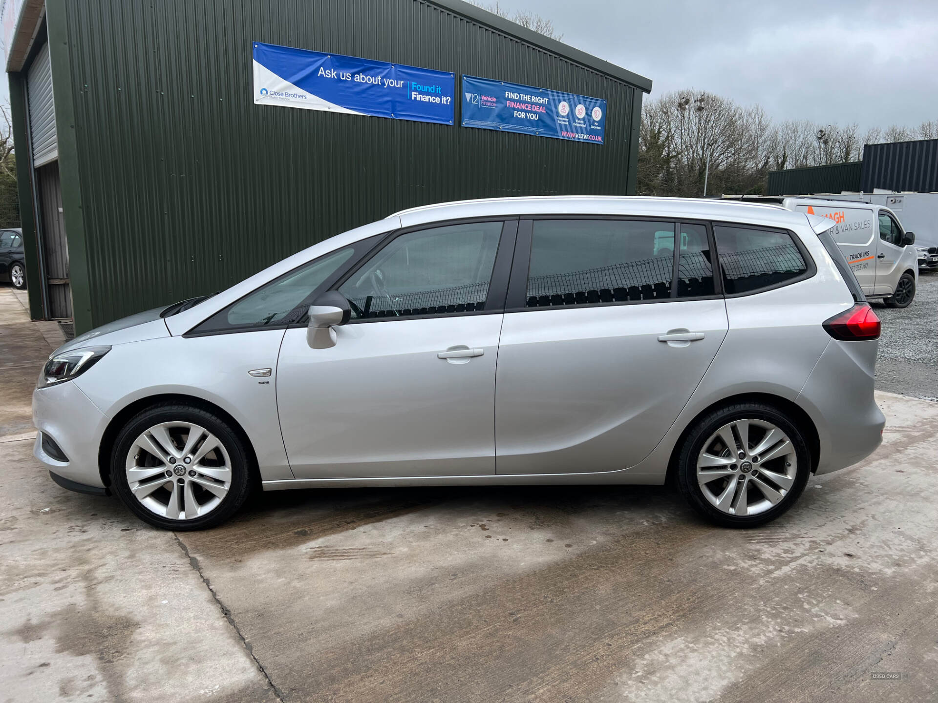 Mar 2017 Vauxhall Zafira 2.0 CDTi SRi 5dr