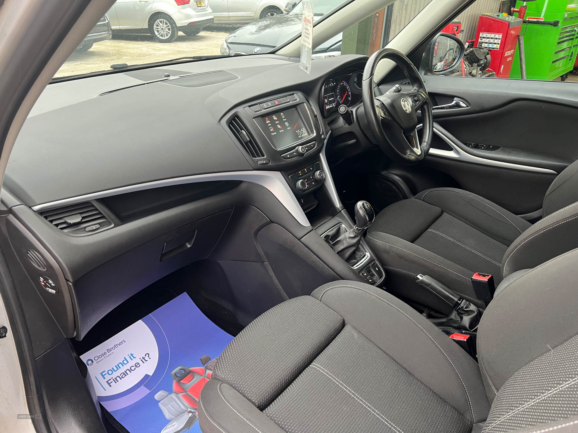 Mar 2017 Vauxhall Zafira 2.0 CDTi SRi 5dr
