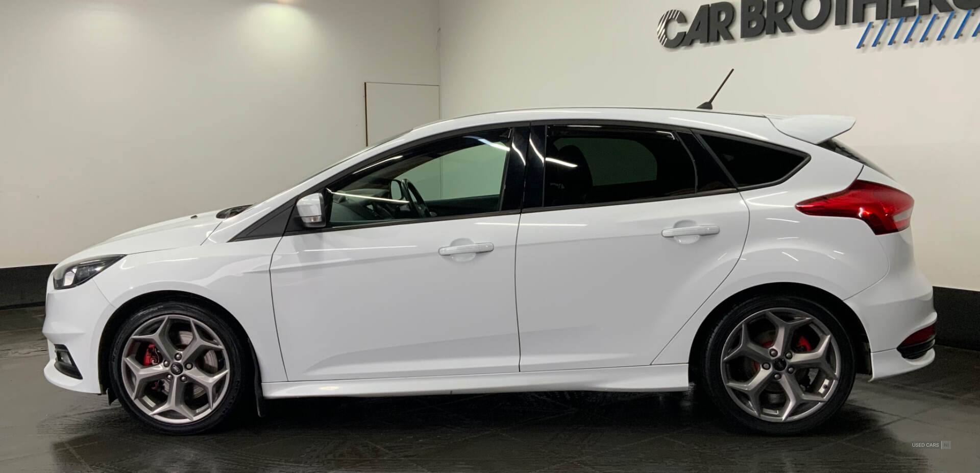 Jan 2018 Ford Focus 2.0 TDCi 185 ST-2 Navigation 5dr