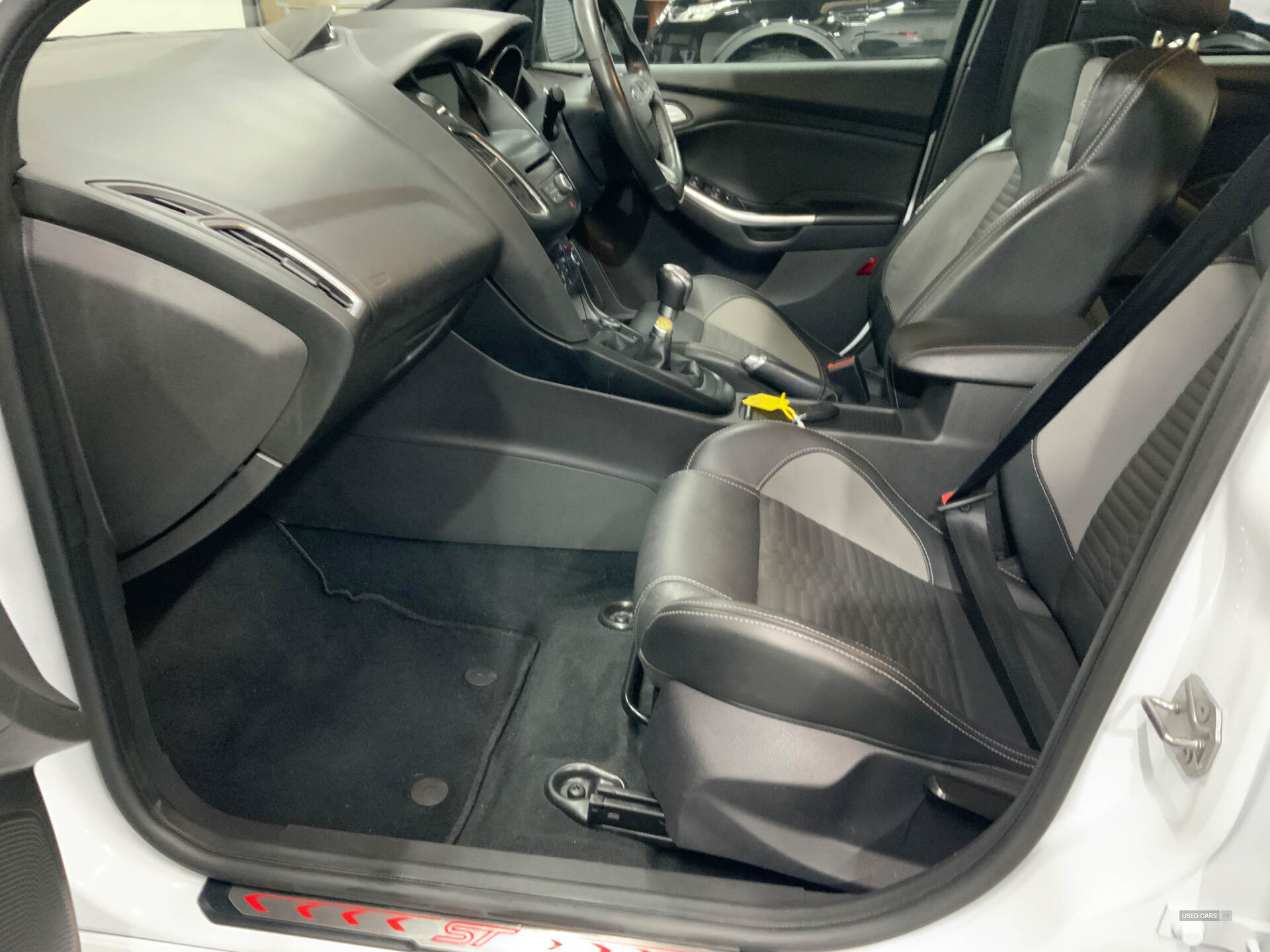 Jan 2018 Ford Focus 2.0 TDCi 185 ST-2 Navigation 5dr