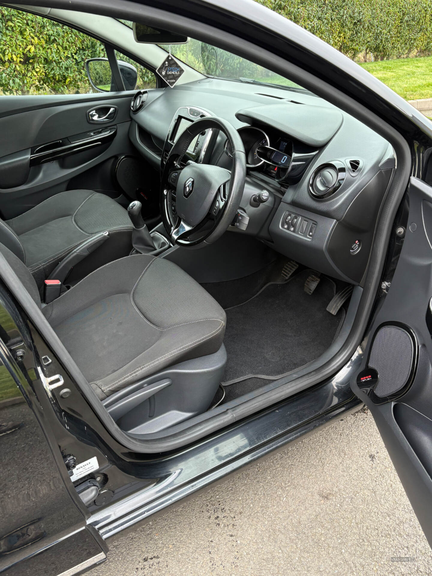 Sep 2013 Renault Clio 0.9 TCE 90 Dynamique MediaNav Energy 5dr