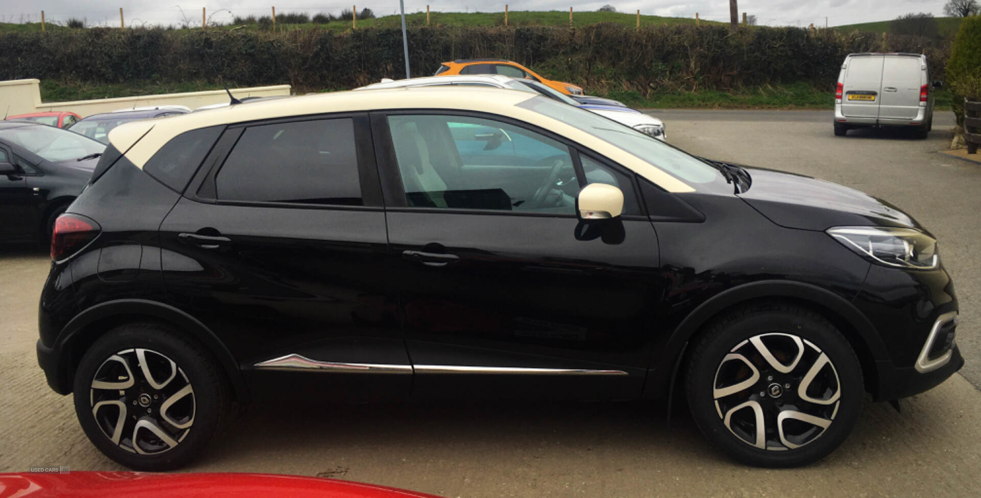 Renault Captur DIESEL HATCHBACK in Derry / Londonderry
