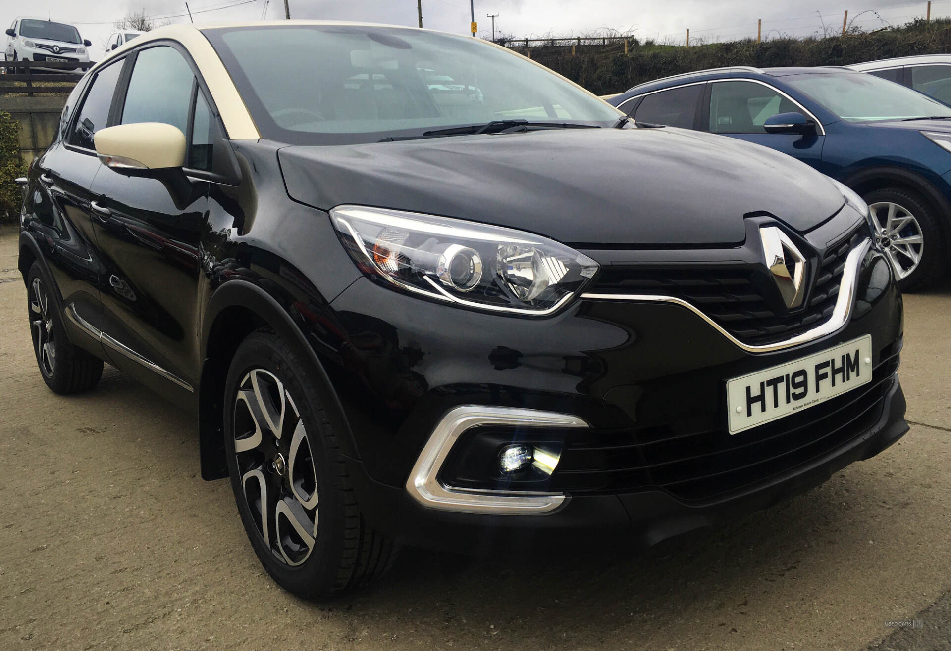 Renault Captur DIESEL HATCHBACK in Derry / Londonderry