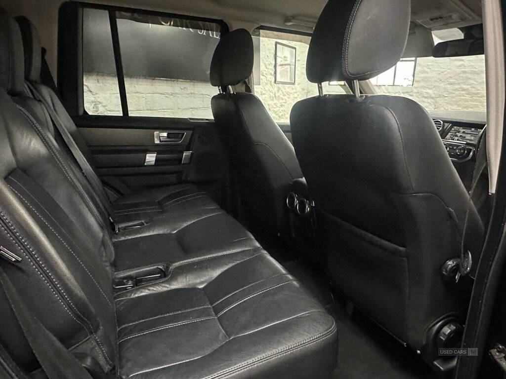 Nov 2015 Land Rover Discovery 4 3.0 SD V6 XS SUV 5dr Diesel Auto 4WD Euro 5 (255 bhp)
