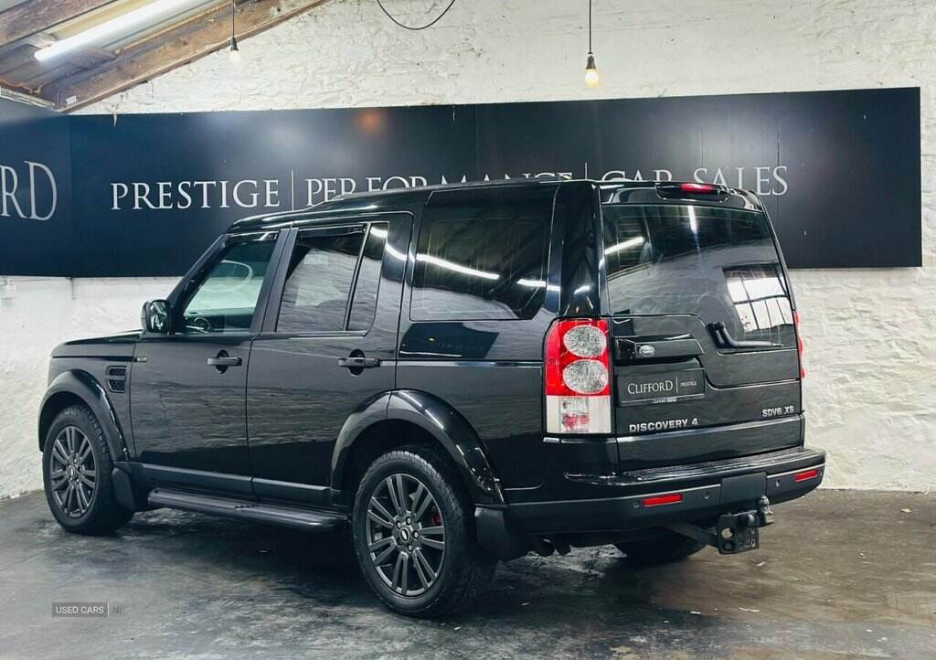 Nov 2015 Land Rover Discovery 4 3.0 SD V6 XS SUV 5dr Diesel Auto 4WD Euro 5 (255 bhp)