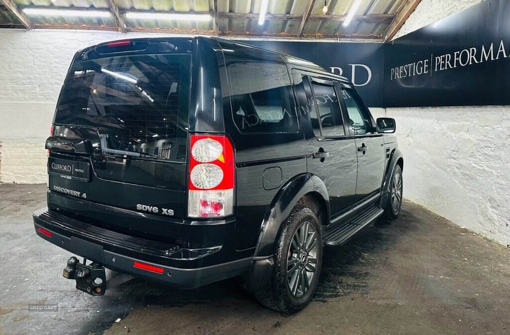Nov 2015 Land Rover Discovery 4 3.0 SD V6 XS SUV 5dr Diesel Auto 4WD Euro 5 (255 bhp)