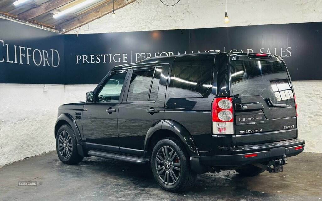 Nov 2015 Land Rover Discovery 4 3.0 SD V6 XS SUV 5dr Diesel Auto 4WD Euro 5 (255 bhp)