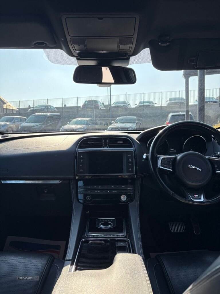 Sep 2018 Jaguar F-Pace 3.0d V6 S 5dr Auto AWD