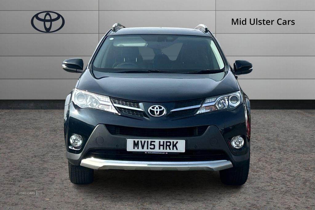 Mar 2015 Toyota RAV4 2.2 D-CAT Invincible 5dr Auto