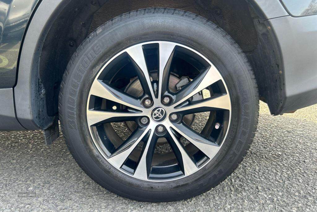 Mar 2015 Toyota RAV4 2.2 D-CAT Invincible 5dr Auto