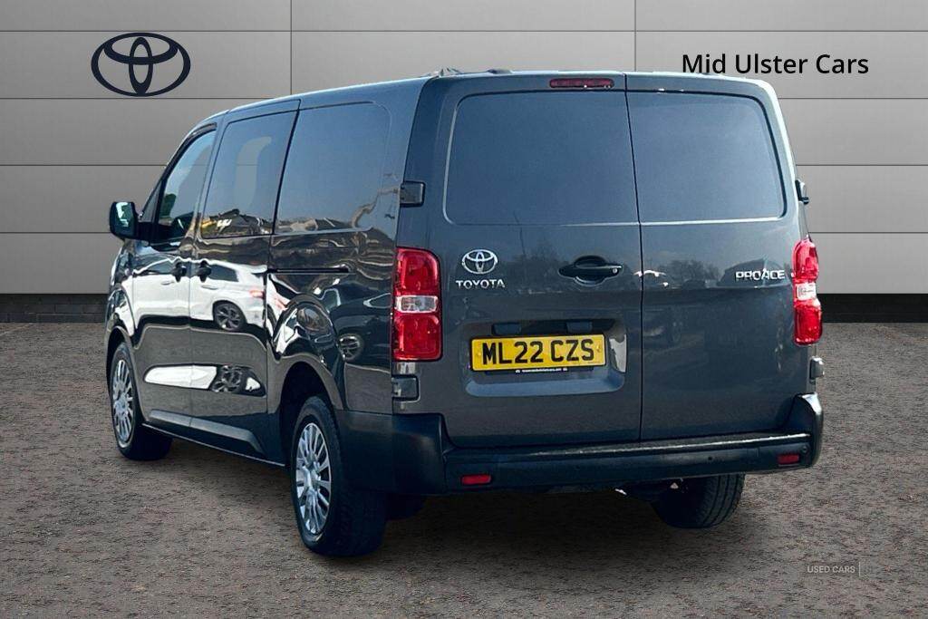 Mar 2022 Toyota Proace 2.0D 140 Icon Crew Van