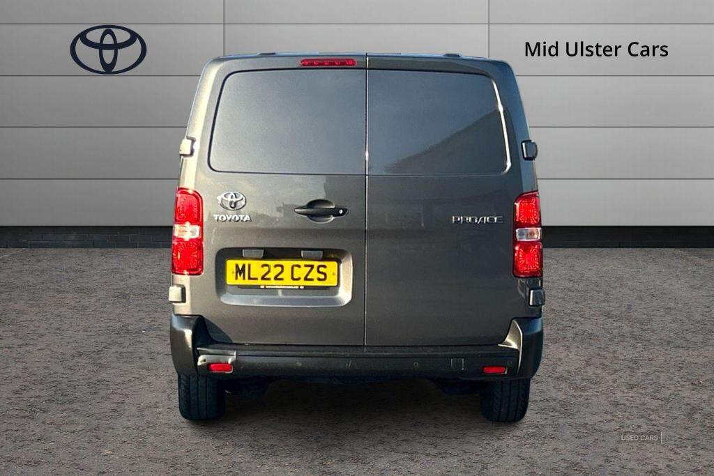 Mar 2022 Toyota Proace 2.0D 140 Icon Crew Van