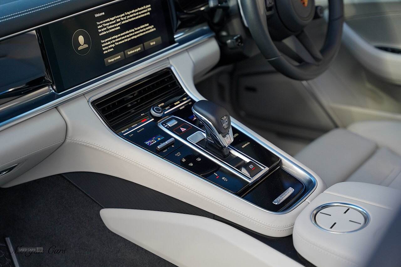 Jan 2022 Porsche Panamera 2.9 V6 4 E-Hybrid 5dr PDK
