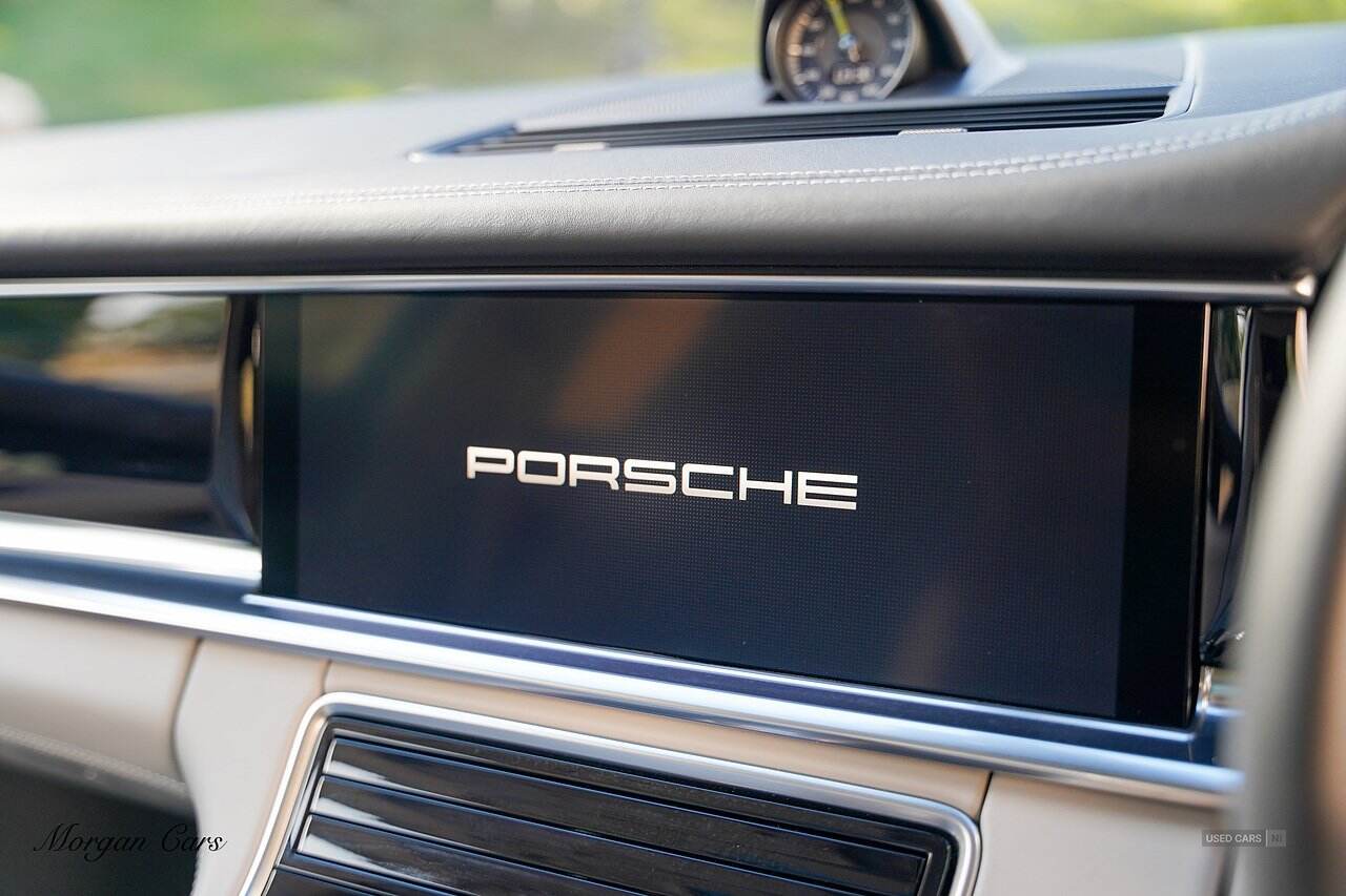 Jan 2022 Porsche Panamera 2.9 V6 4 E-Hybrid 5dr PDK