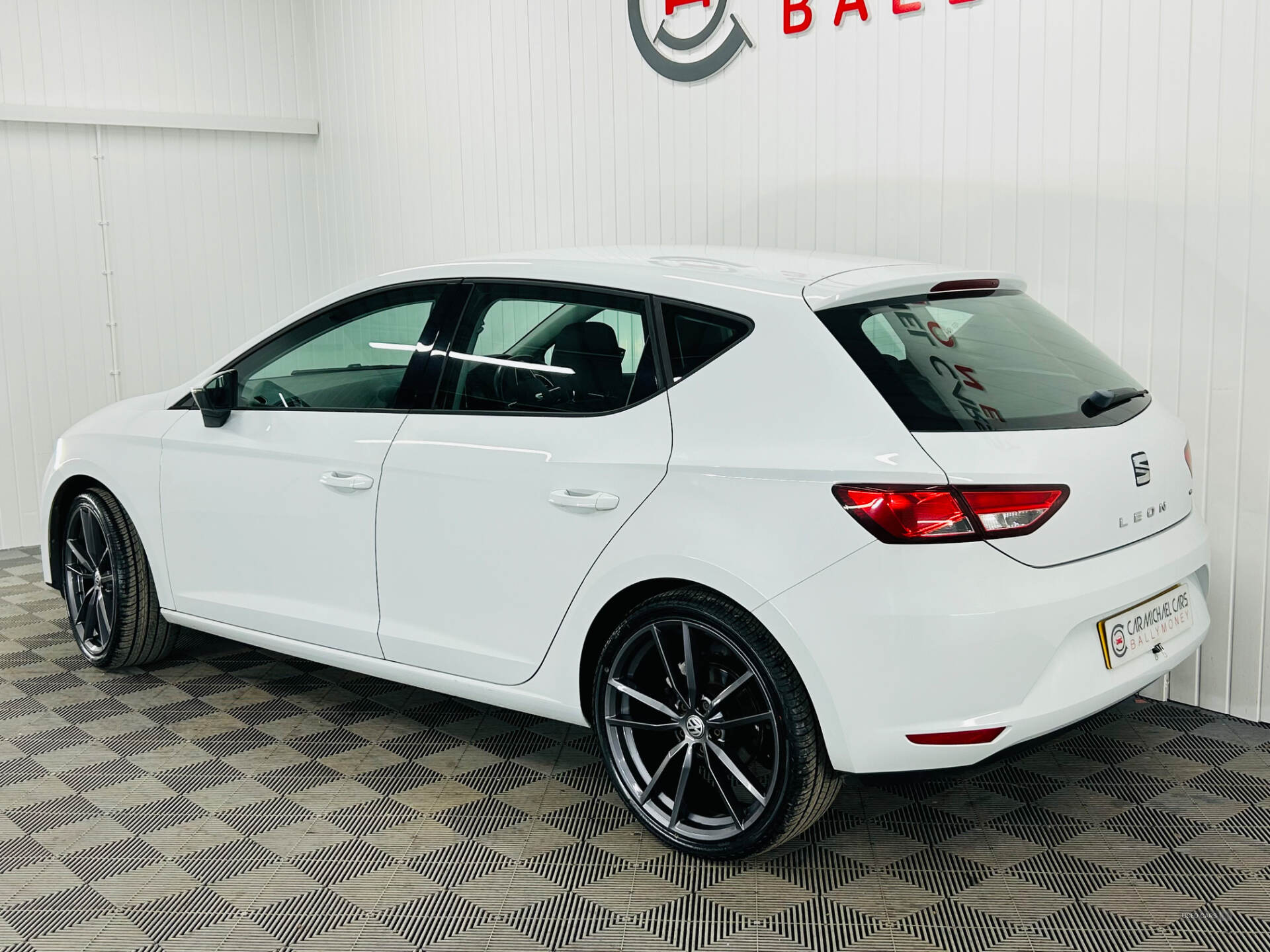 Seat Leon DIESEL HATCHBACK in Antrim