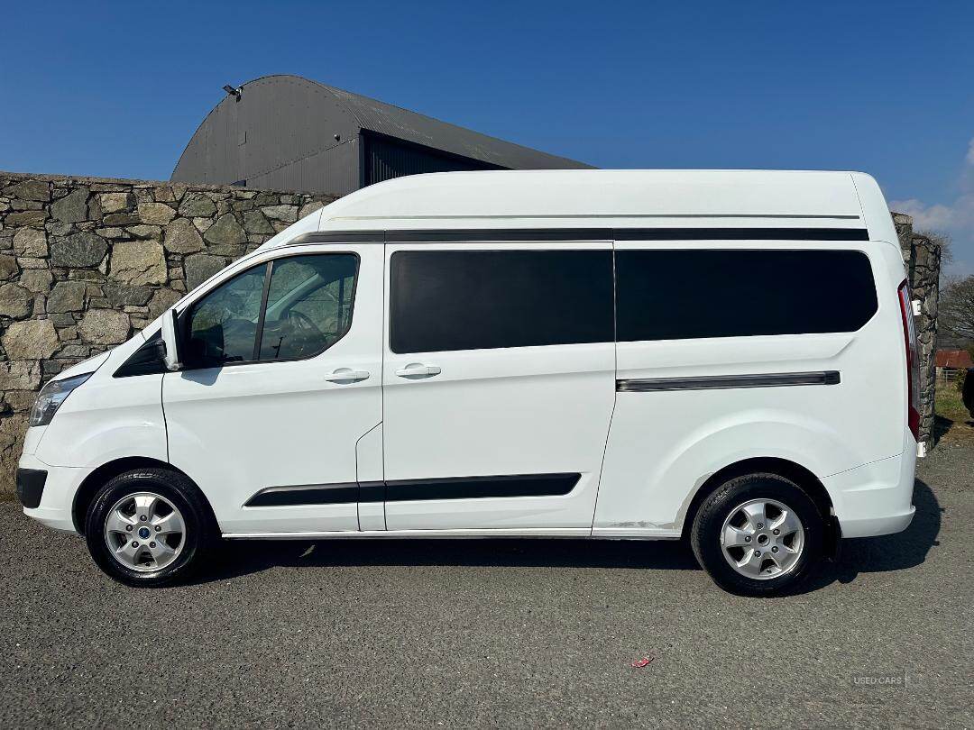 Jan 2017 Ford Transit Custom 2.0 TDCi 130ps Low Roof D/Cab Limited Van