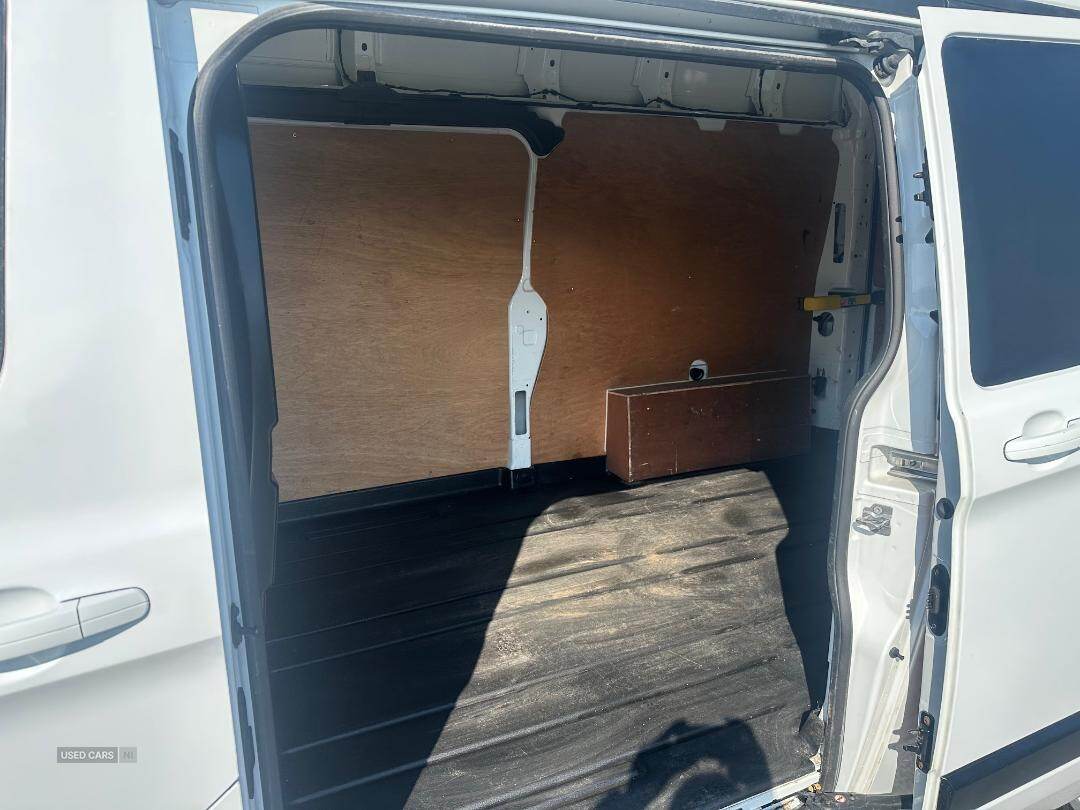 Jan 2017 Ford Transit Custom 2.0 TDCi 130ps Low Roof D/Cab Limited Van