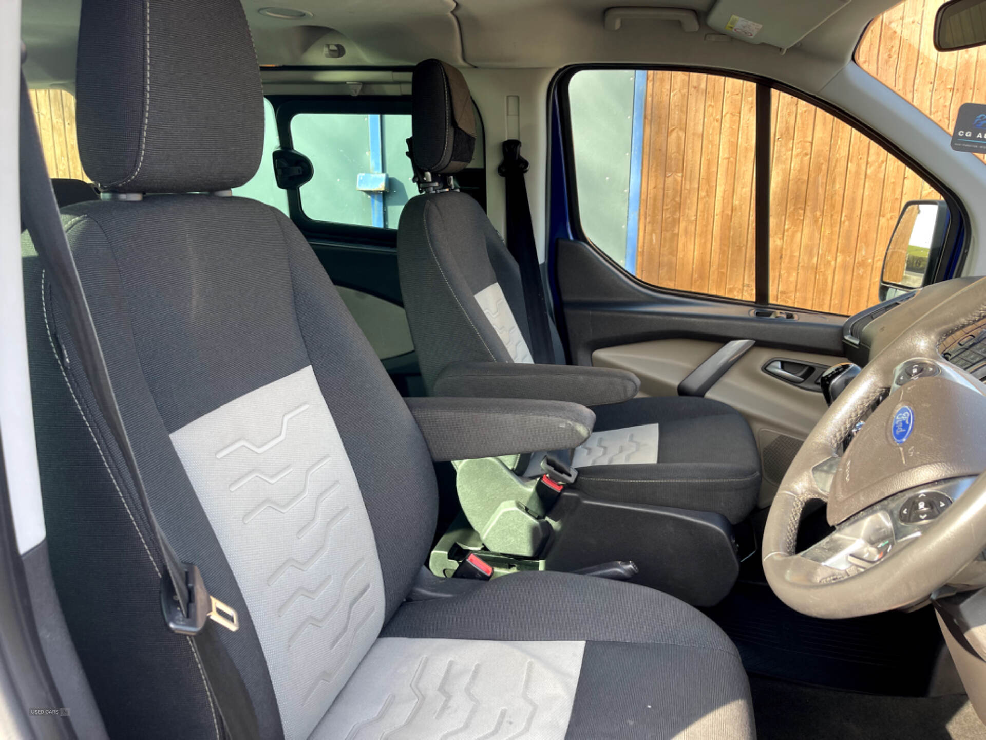 Mar 2015 Ford Tourneo 2.2 TDCi 125ps Low Roof 8 Seater Limited