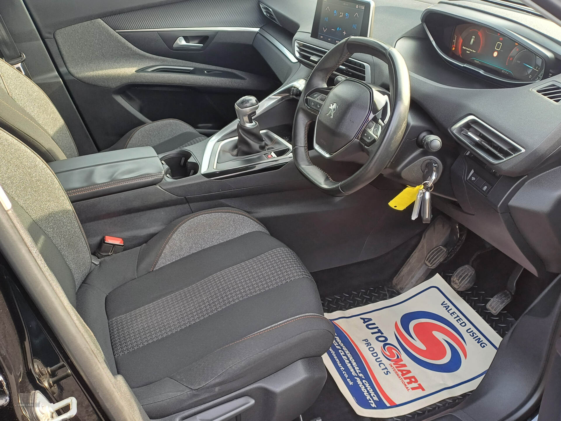 Jun 2017 Peugeot 3008 1.6 BlueHDi 120 Active 5dr