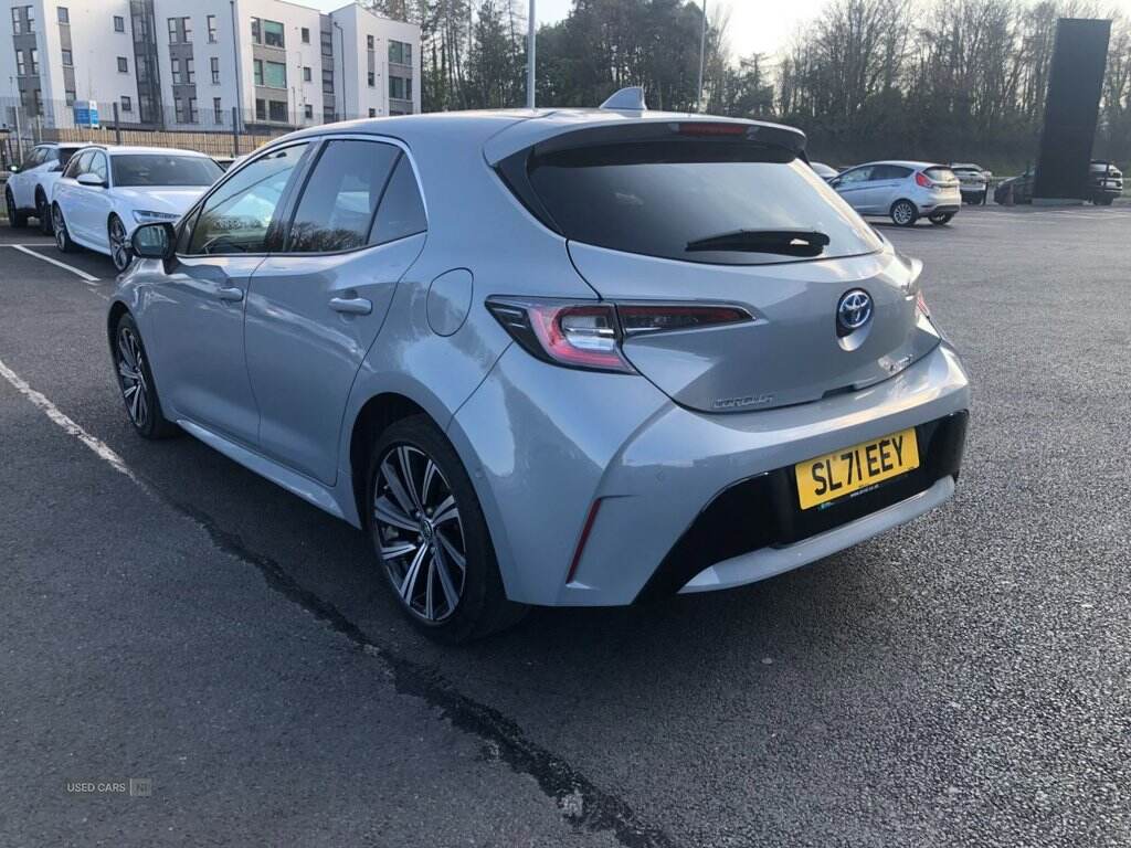Dec 2021 Toyota Corolla 1.8 VVT-i Hybrid Design 5dr CVT