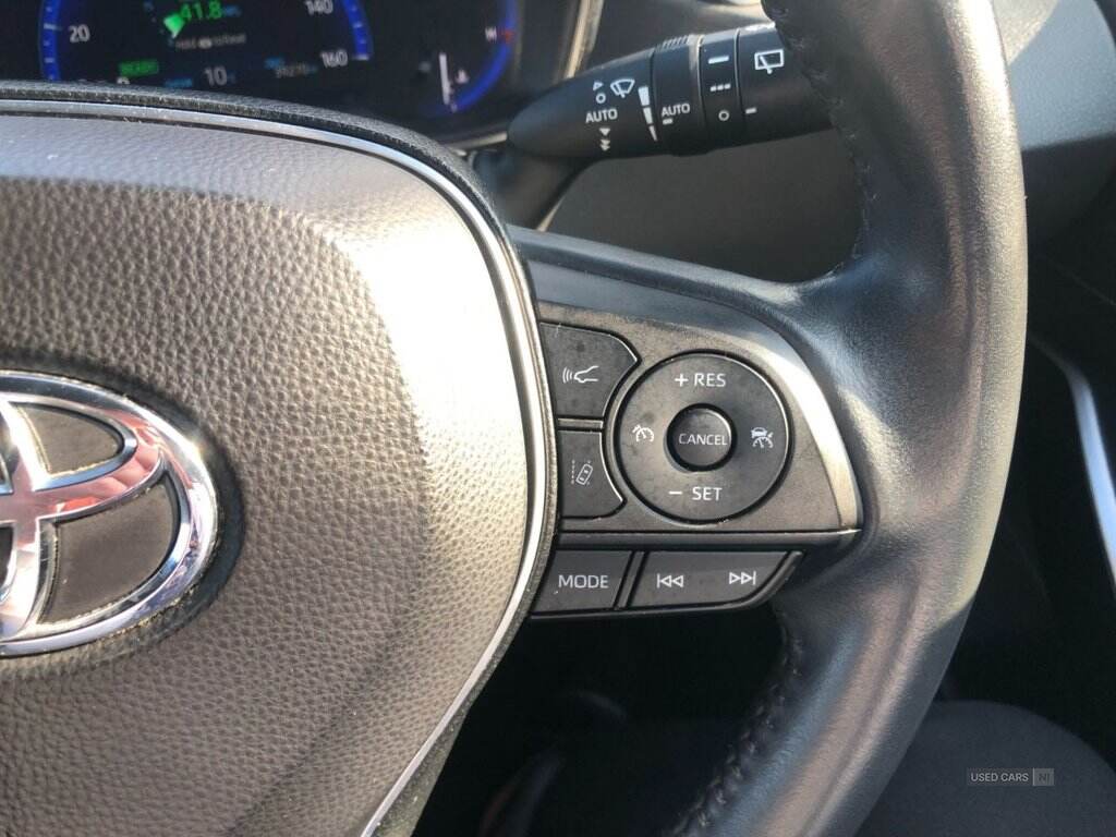 Dec 2021 Toyota Corolla 1.8 VVT-i Hybrid Design 5dr CVT