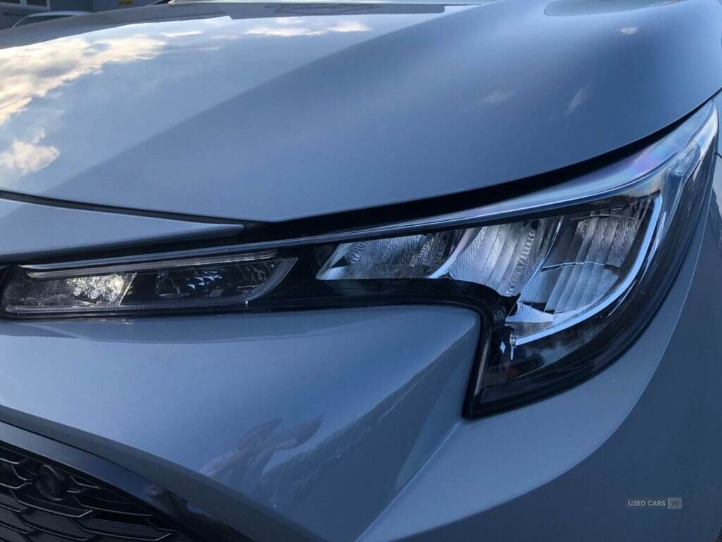 Dec 2021 Toyota Corolla 1.8 VVT-i Hybrid Design 5dr CVT