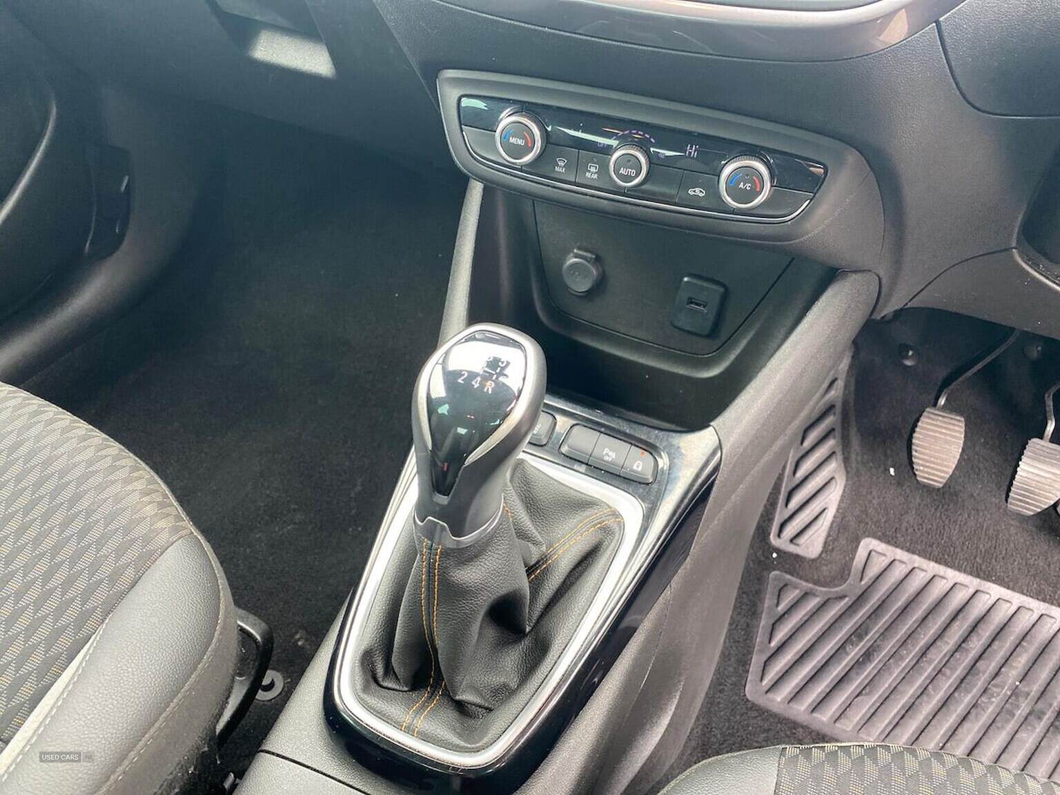 Jan 2019 Vauxhall Crossland X 1.2 Elite 5Dr