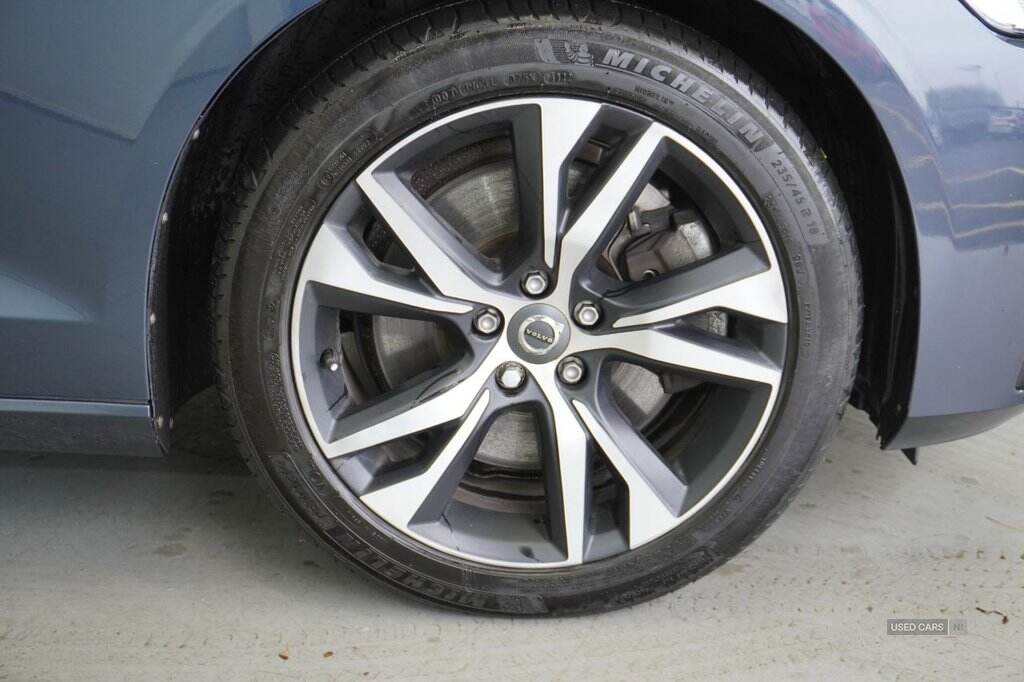 Mar 2021 Volvo V60 2.0 T6 Recharge PHEV R DESIGN 5dr AWD Auto