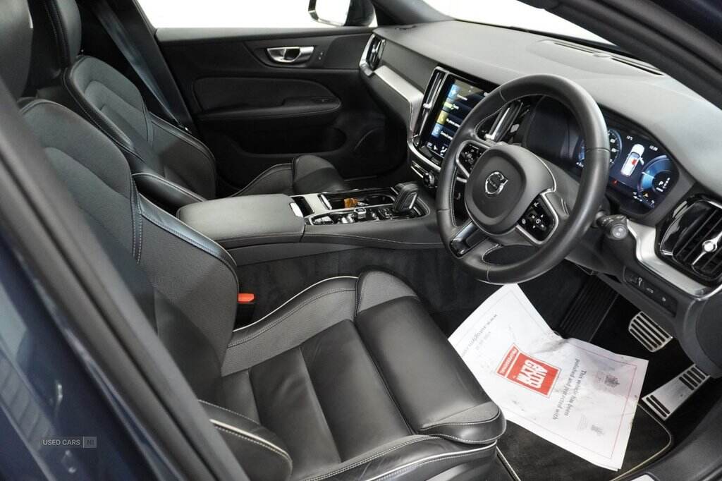 Mar 2021 Volvo V60 2.0 T6 Recharge PHEV R DESIGN 5dr AWD Auto