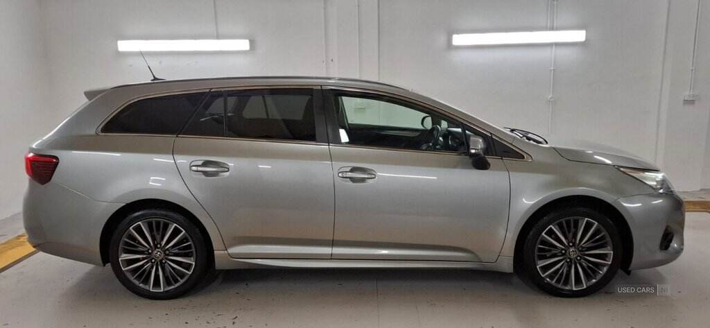 May 2017 Toyota Avensis 1.6D Design 5dr