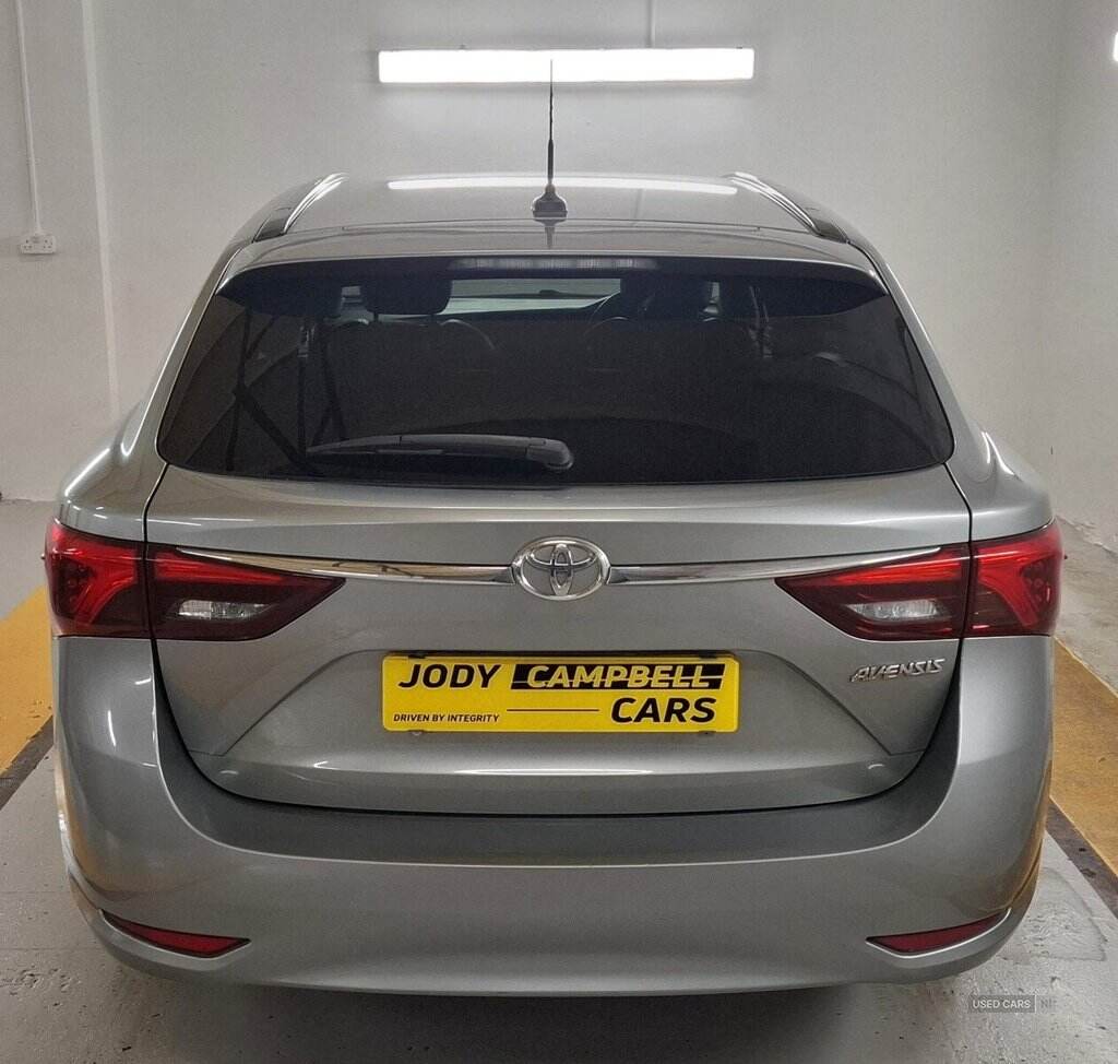 May 2017 Toyota Avensis 1.6D Design 5dr