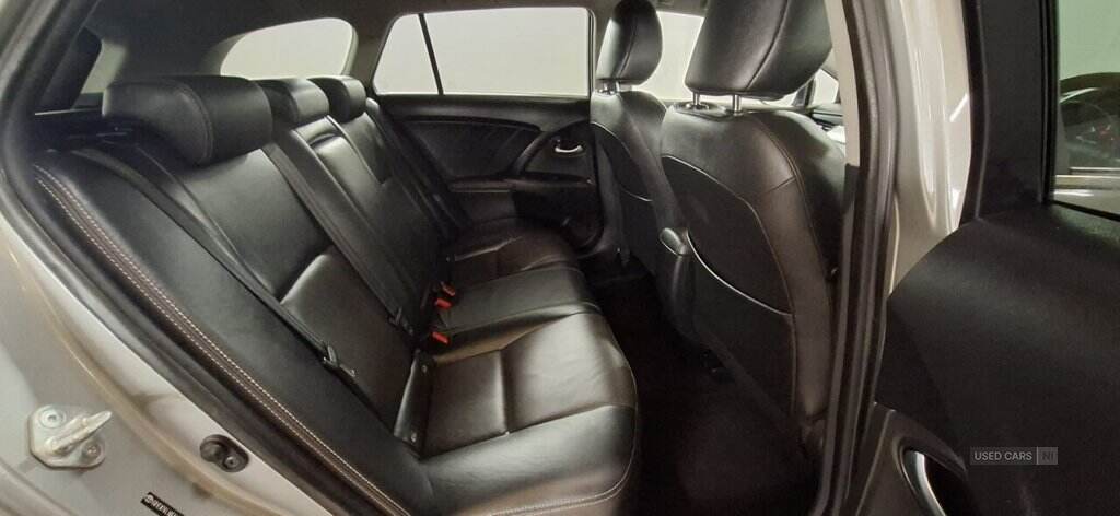 May 2017 Toyota Avensis 1.6D Design 5dr