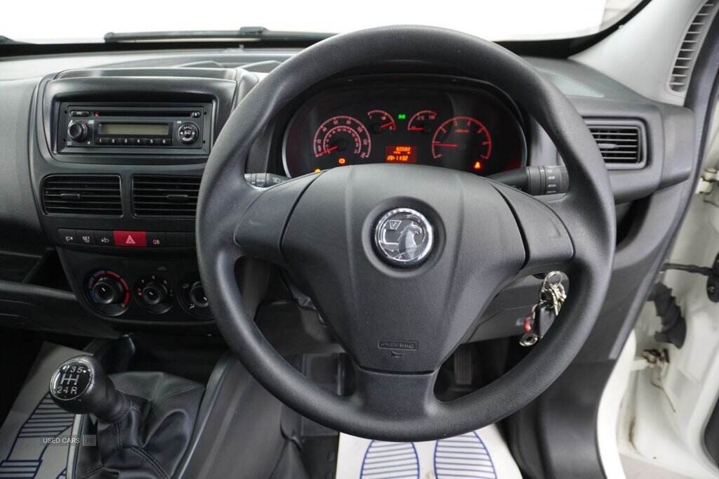 Mar 2016 Vauxhall Combo 2000 1.3 CDTI 16V ecoFLEX H1 Van