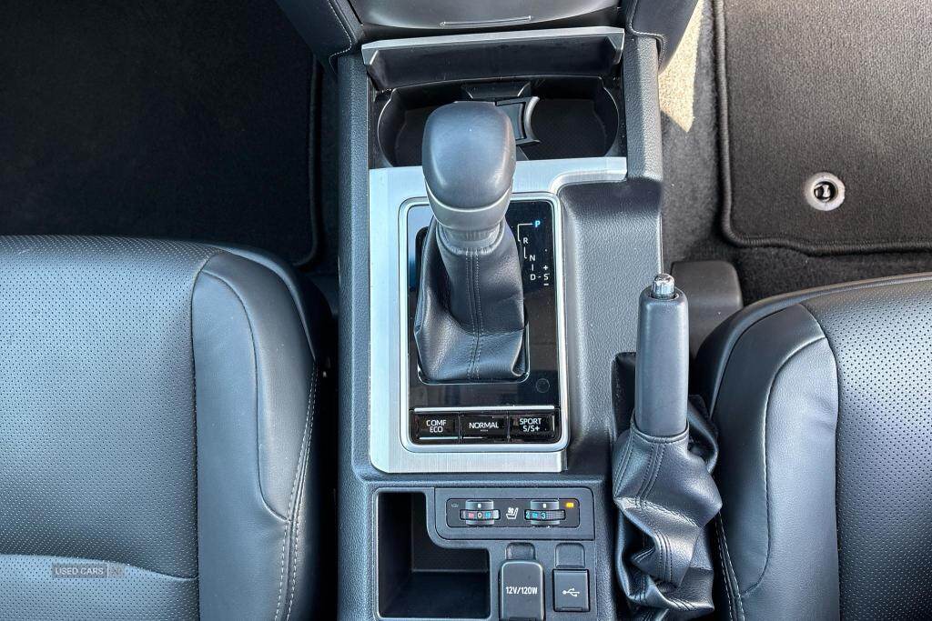Jan 2023 Toyota Land Cruiser 2.8 D-4D 204 Invincible 5dr Auto 7 Seats