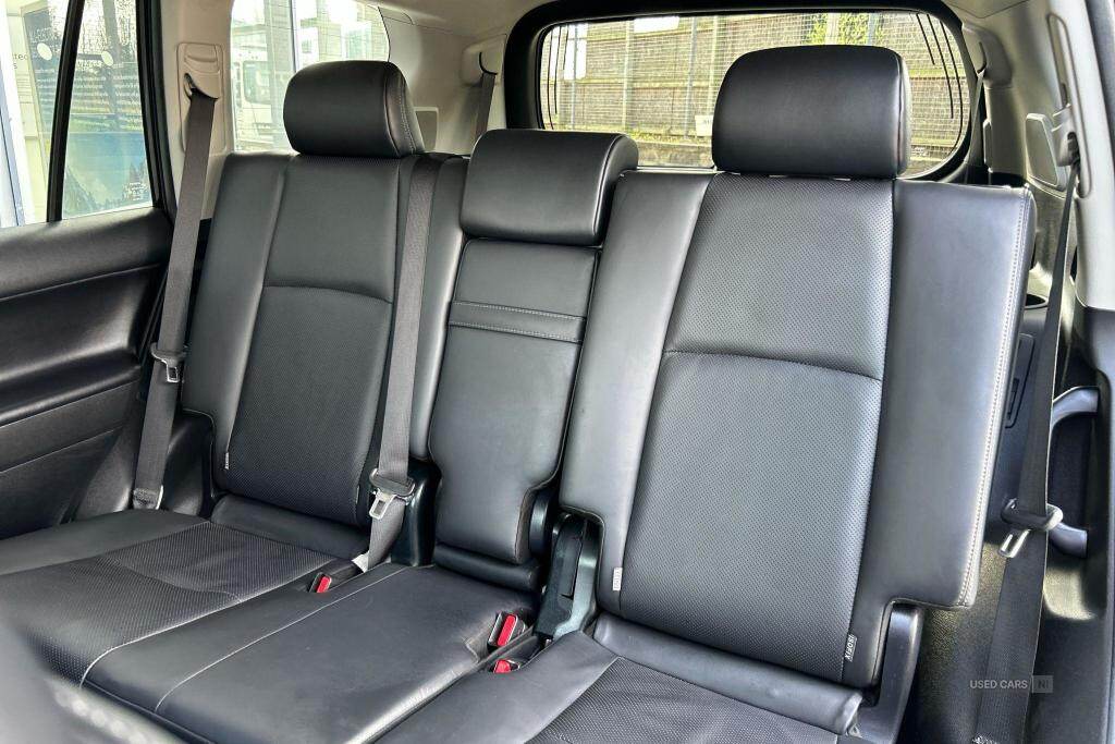 Sep 2022 Toyota Land Cruiser 2.8 D-4D 204 Invincible 5dr Auto 7 Seats [Sunroof]
