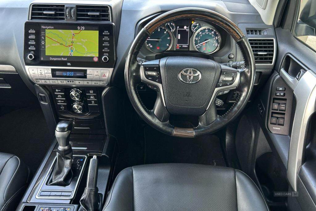 Sep 2022 Toyota Land Cruiser 2.8 D-4D 204 Invincible 5dr Auto 7 Seats [Sunroof]