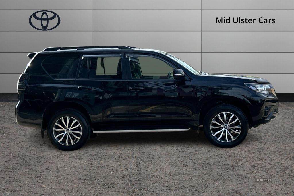 Sep 2022 Toyota Land Cruiser 2.8 D-4D 204 Invincible 5dr Auto 7 Seats [Sunroof]