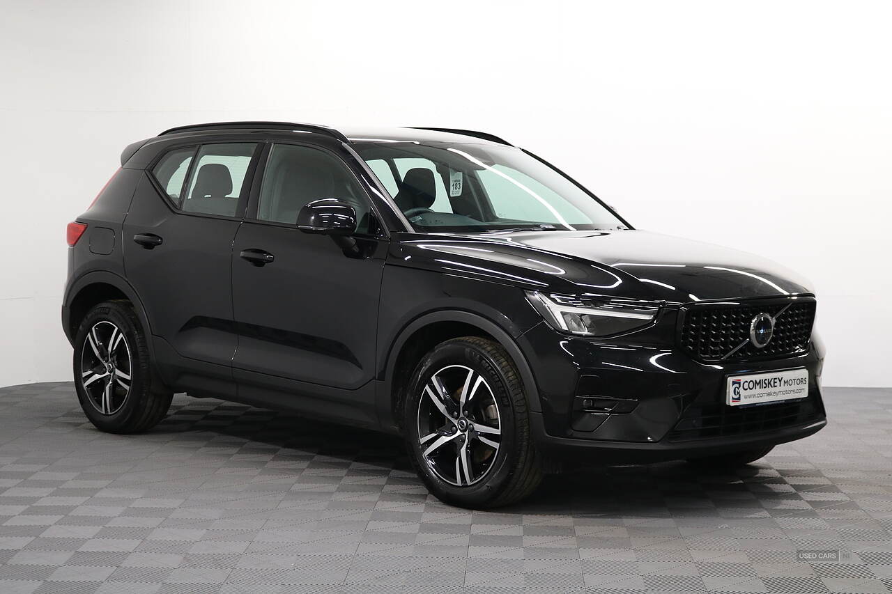 Apr 2023 Volvo XC40 2.0 B3P Plus Dark 5dr Auto