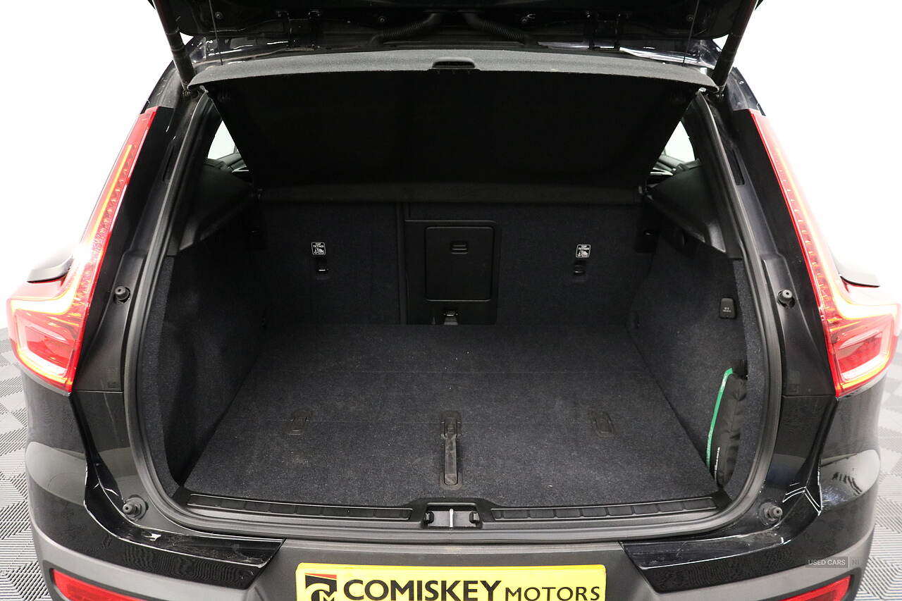 Apr 2023 Volvo XC40 2.0 B3P Plus Dark 5dr Auto