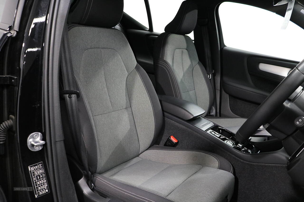Apr 2023 Volvo XC40 2.0 B3P Plus Dark 5dr Auto