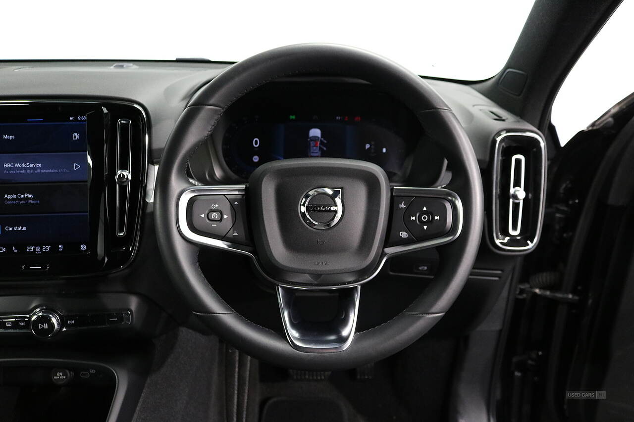 Apr 2023 Volvo XC40 2.0 B3P Plus Dark 5dr Auto