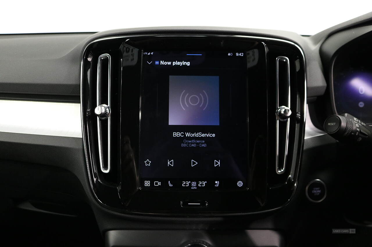 Apr 2023 Volvo XC40 2.0 B3P Plus Dark 5dr Auto