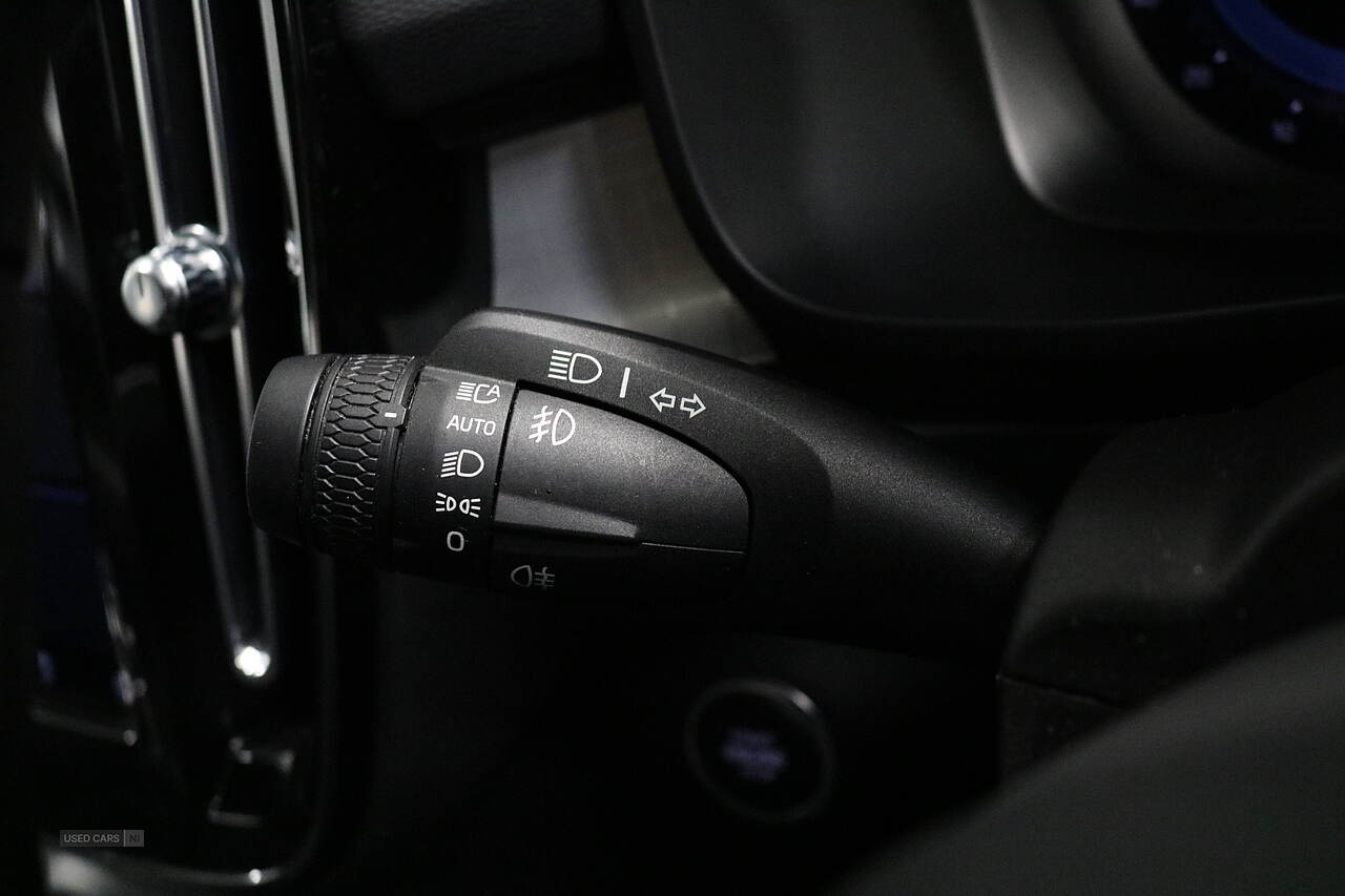Apr 2023 Volvo XC40 2.0 B3P Plus Dark 5dr Auto