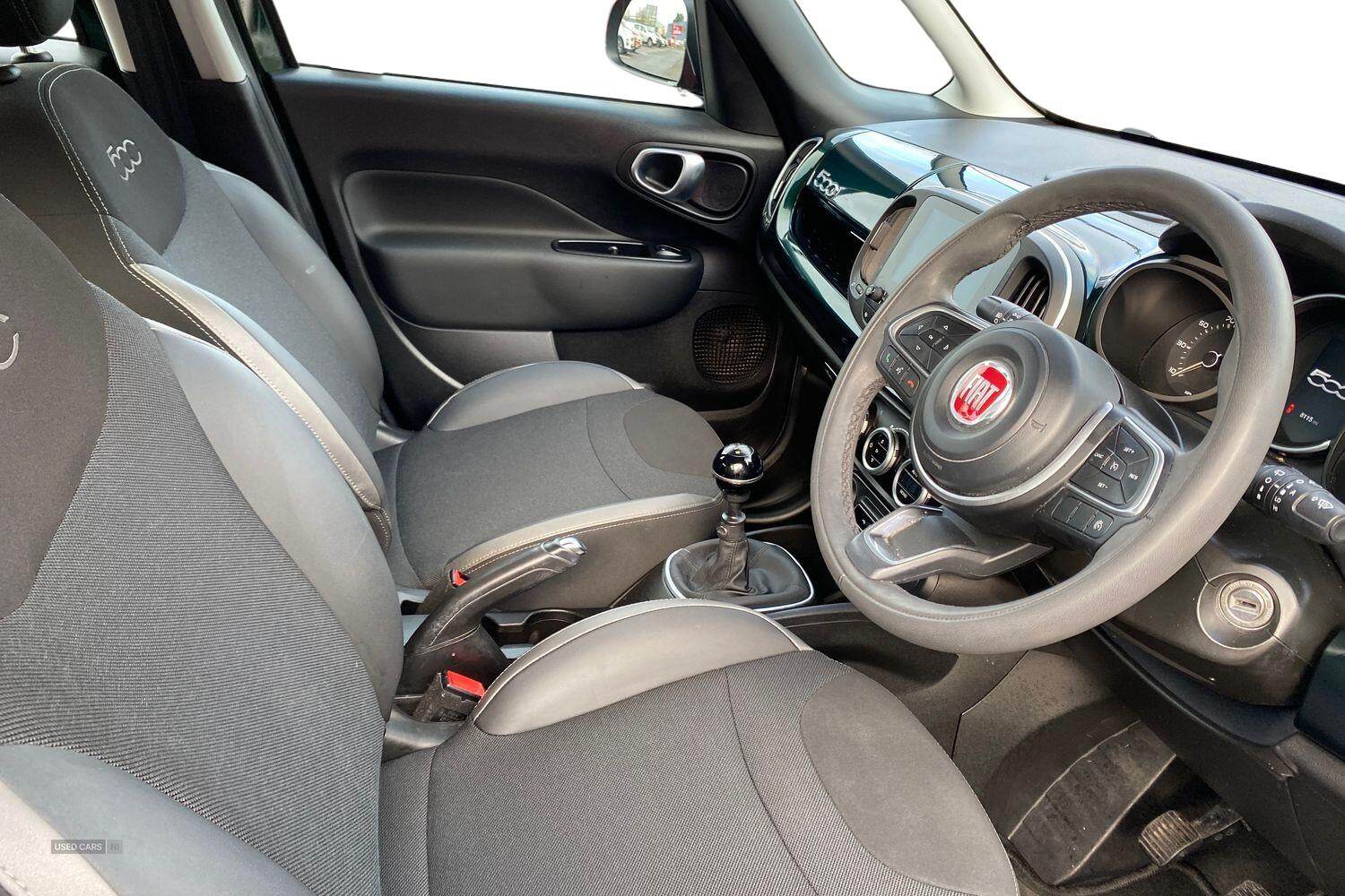 Mar 2021 Fiat 500L 1.4 Cross 5dr