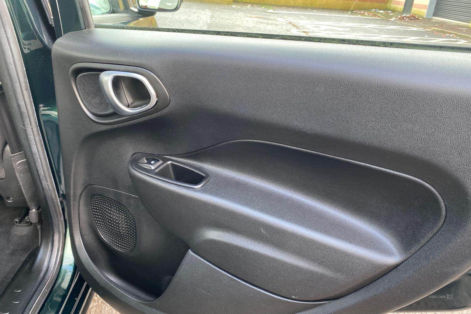 Mar 2021 Fiat 500L 1.4 Cross 5dr
