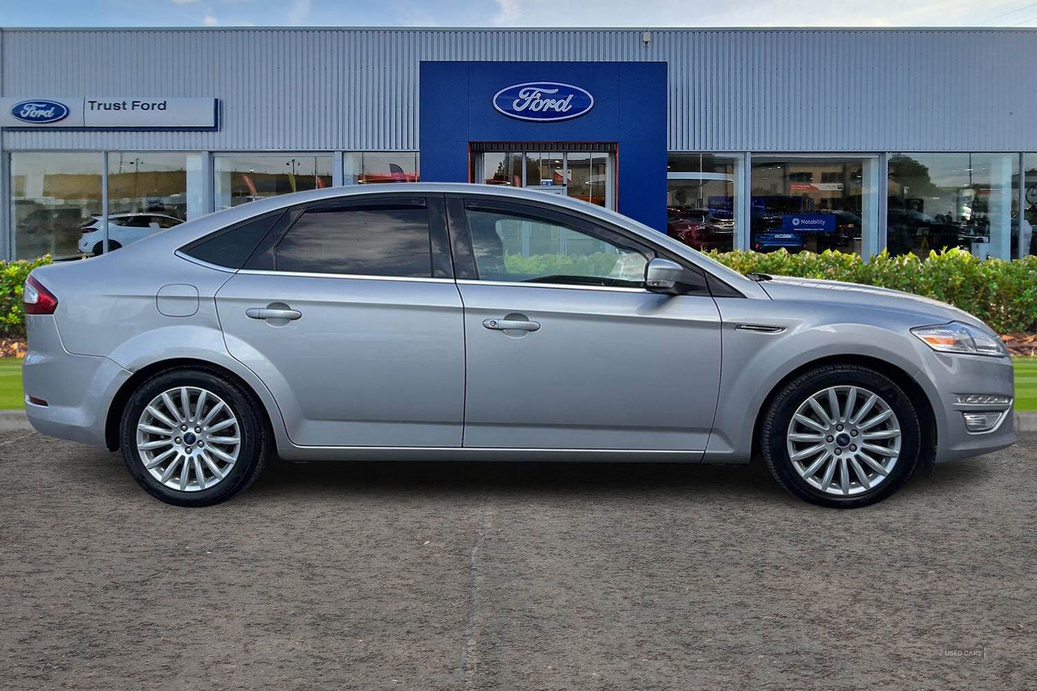 Aug 2014 Ford Mondeo 2.0 TDCi 140 Zetec Business Edition 5dr