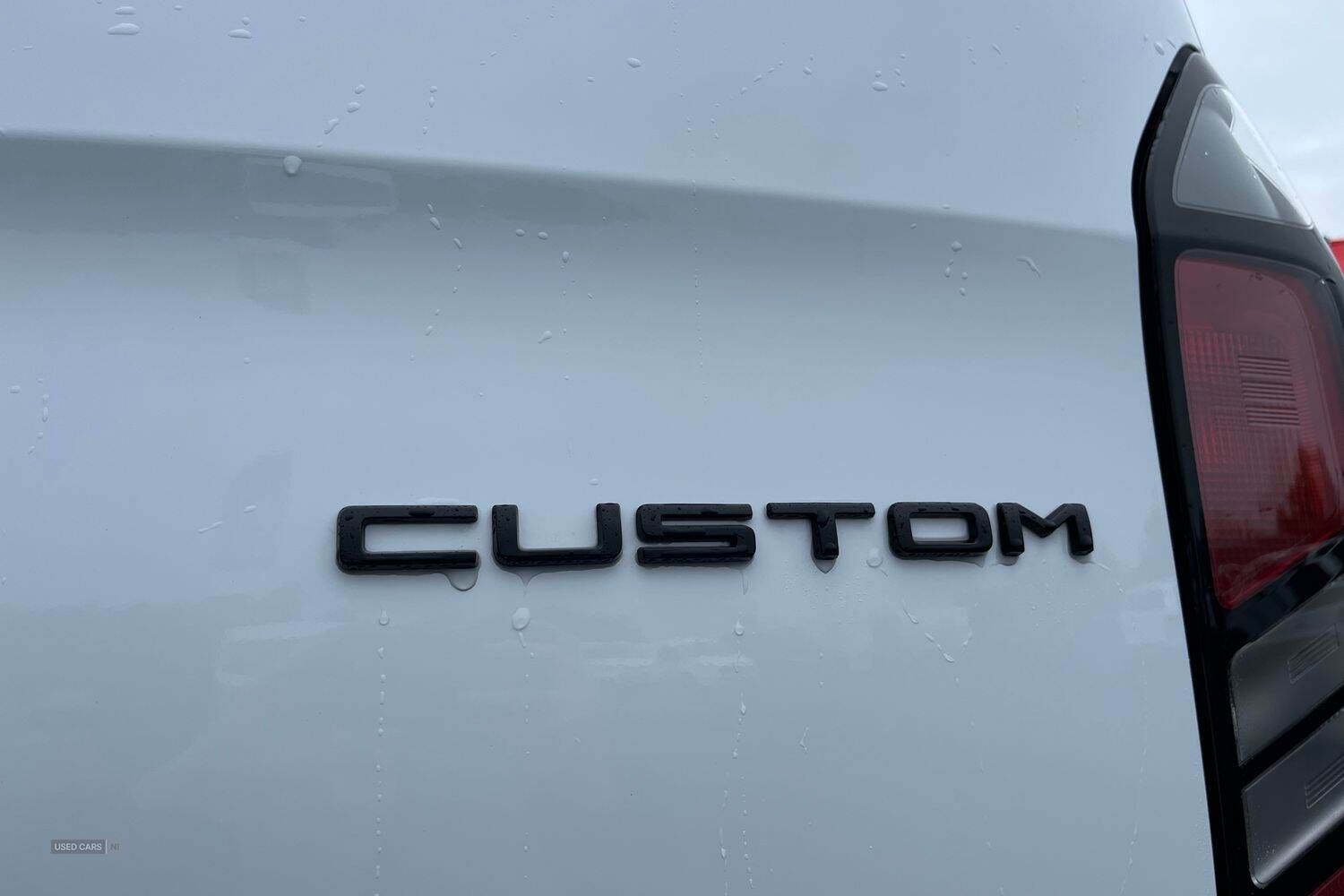 Ford Transit Custom 320 Limited AUTO L1 SWB 2.5 232PS PHEV CVT 6.2 FWD Low Roof, ANDROID AUTO - APPLE CAR PLAY, SAT NAV, IN STOCK