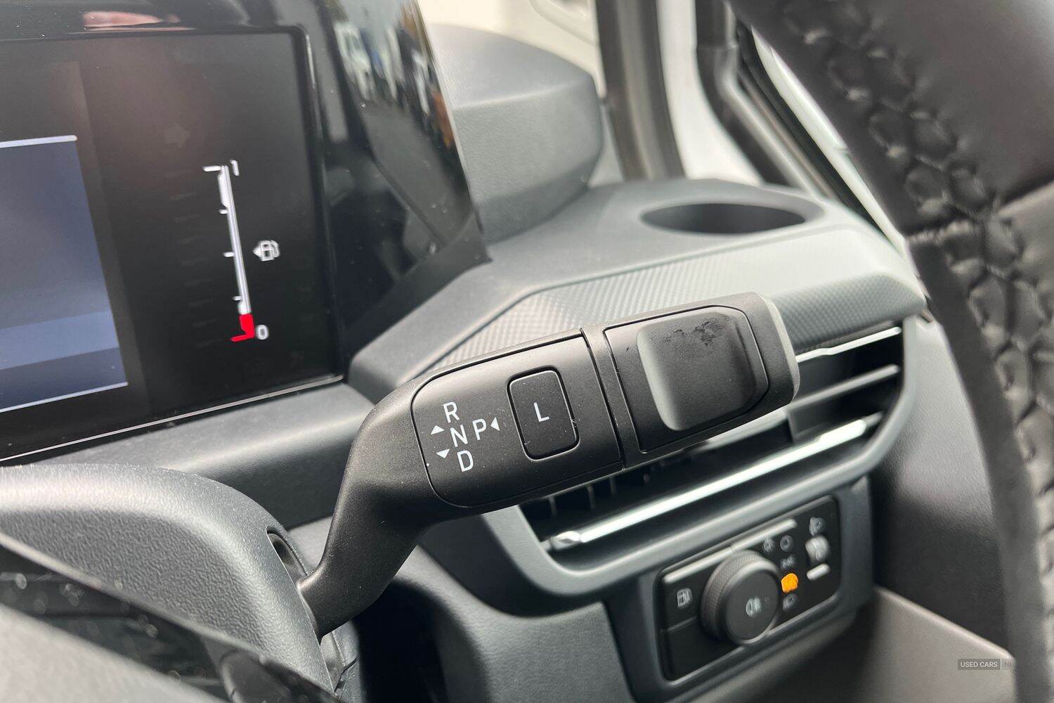 Ford Transit Custom 320 Limited AUTO L1 SWB 2.5 232PS PHEV CVT 6.2 FWD Low Roof, ANDROID AUTO - APPLE CAR PLAY, SAT NAV, IN STOCK