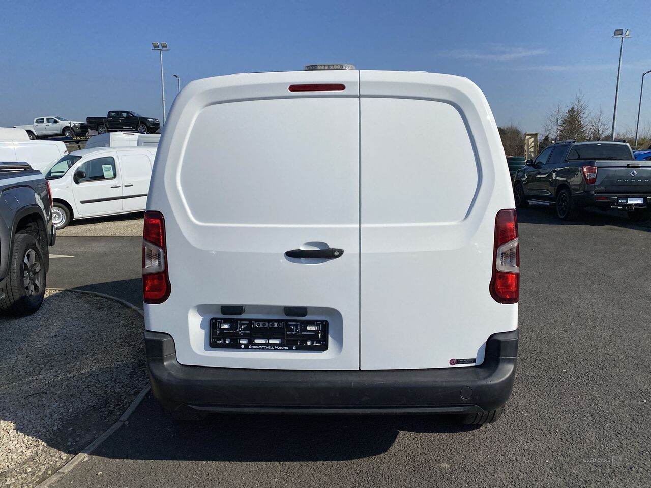 May 2019 Peugeot Partner 1000 1.6 BlueHDi 100 Grip Van